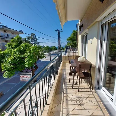 On Main Pedestrian Street With View Apartment *