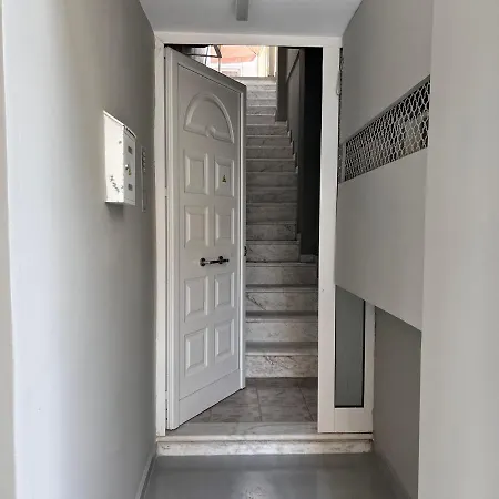 On Main Pedestrian Street With View Apartment *